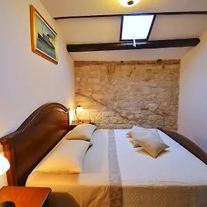 Apartment Antique Arsenale