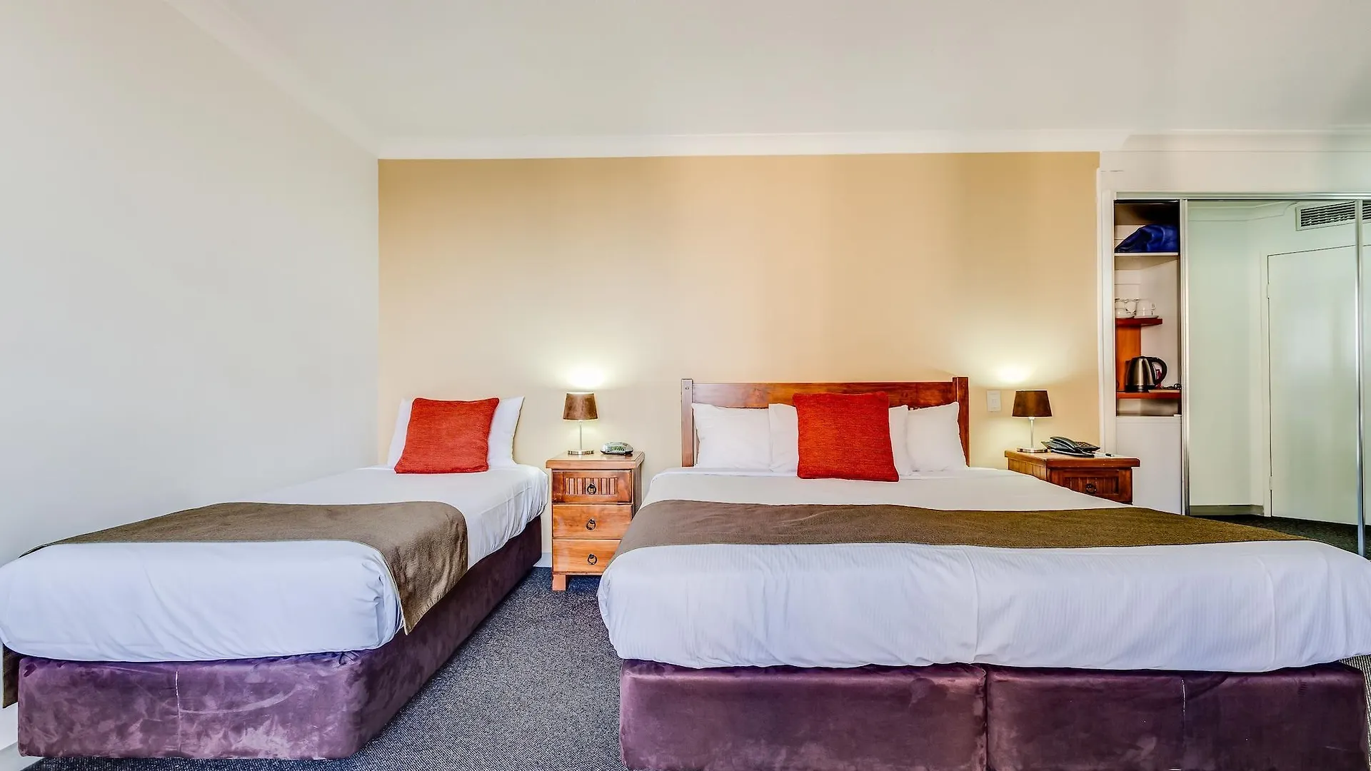 Hillcrest Apartment Hotel Brisbane Australia